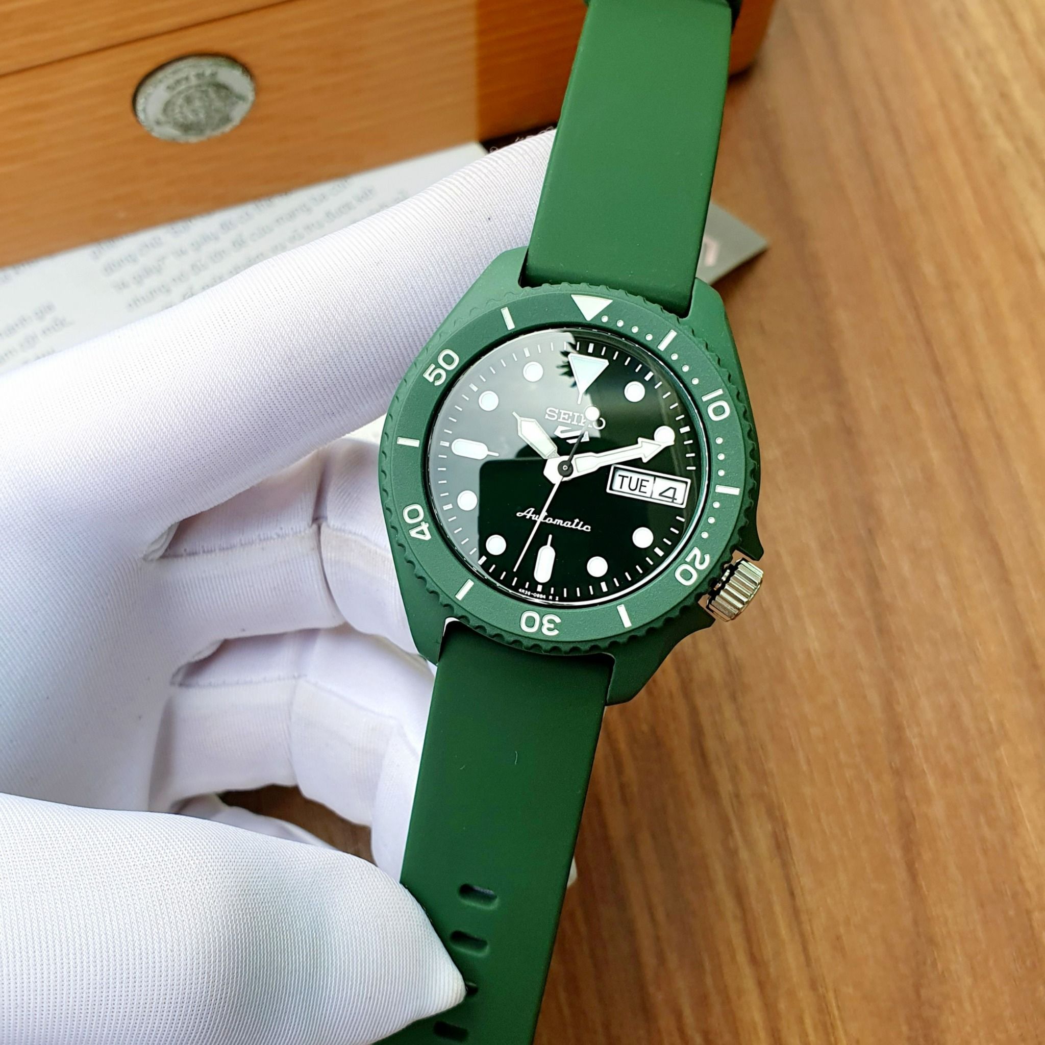 SRPG73K1] 【希少/未使用/稼働】SEIKO 5 SPORTS SRPG73K1 GREEN : r⁄Seiko