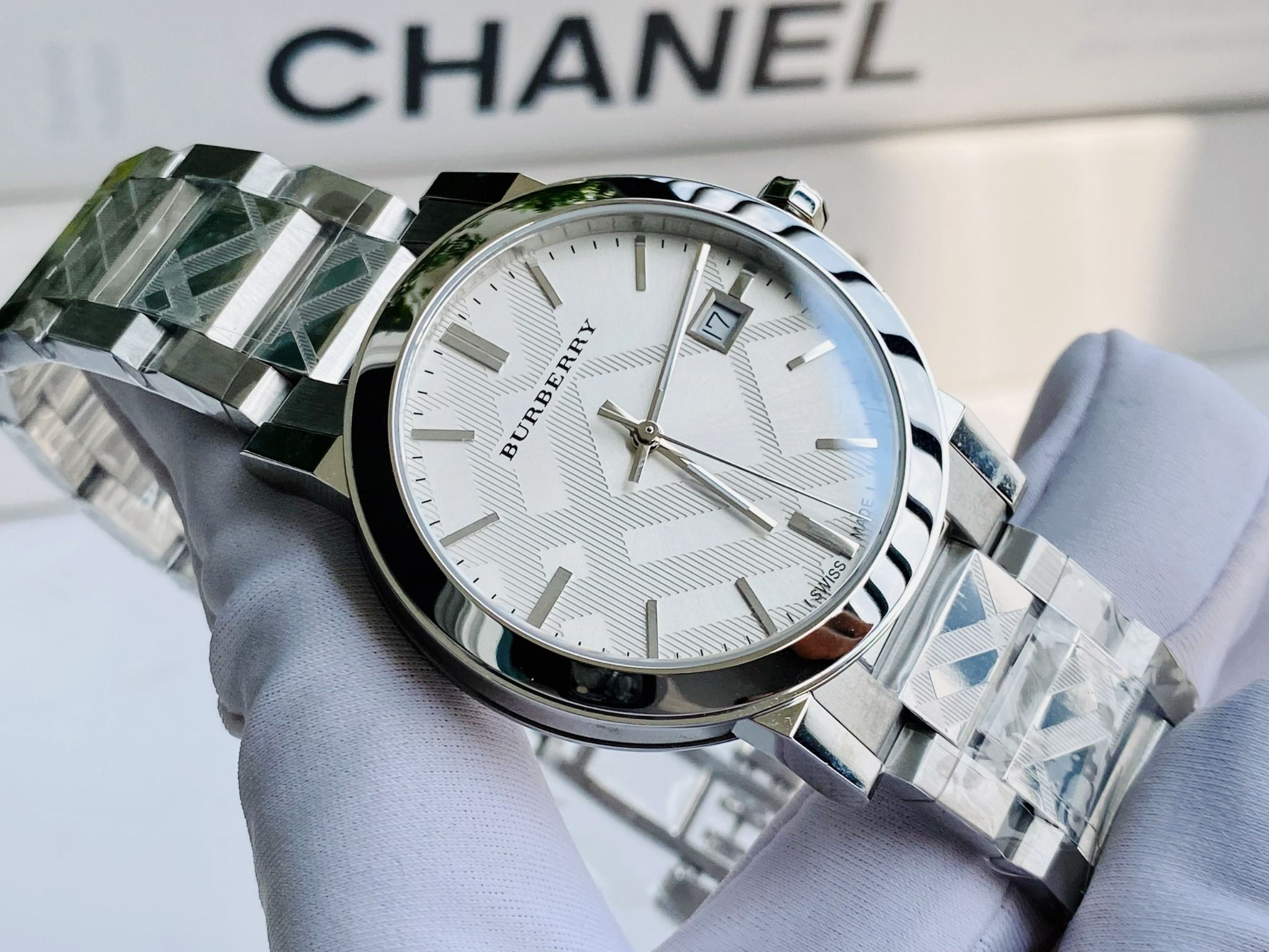 Burberry Quartz BU9037 ng H Nam Ch nh H ng Gi T t PhongWatch