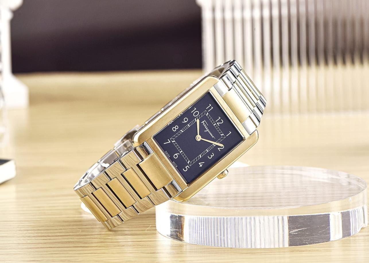 Salvatore Ferragamo Portrait Gent SFDR00519 31x41mm ng H Nam PhongWatch