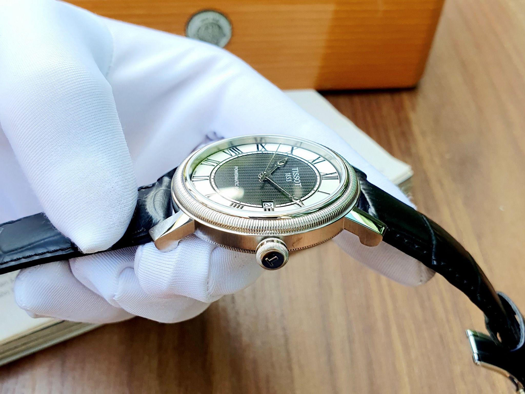 T0974071605300 top