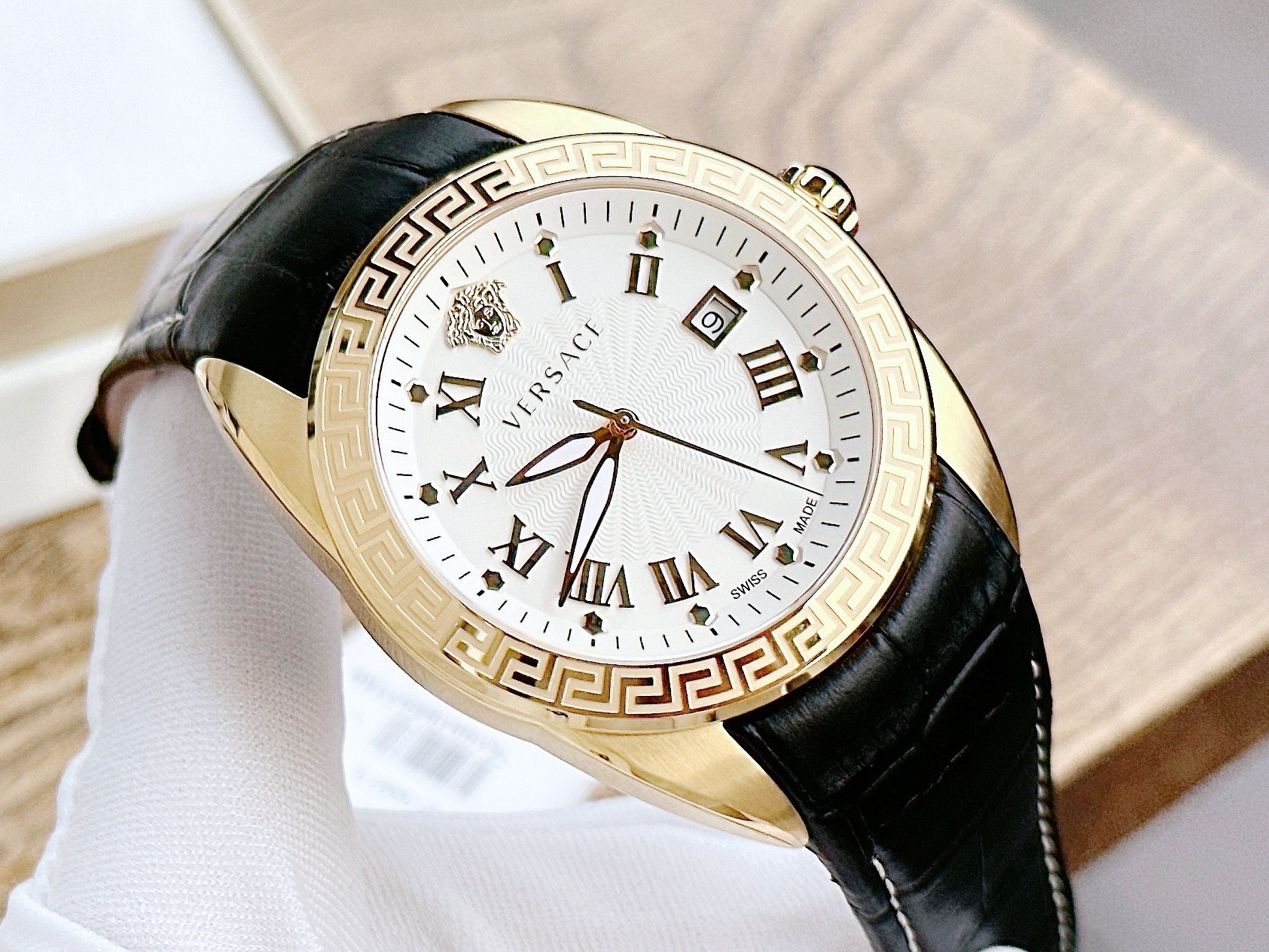 Versace Quartz VFE130015 V-Sport II Quartz White Dial - Đồng Hồ