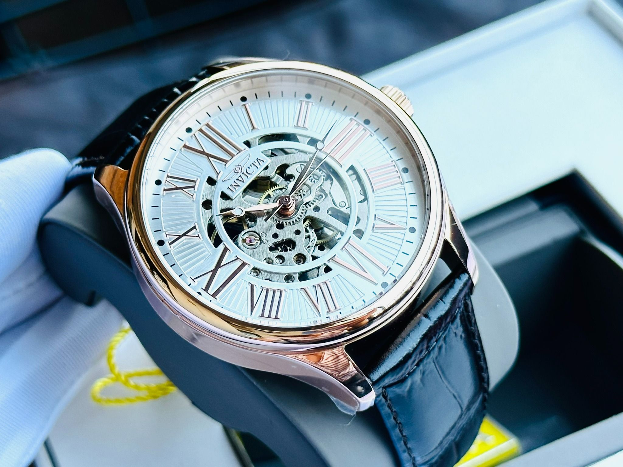 Invicta 22569 sale