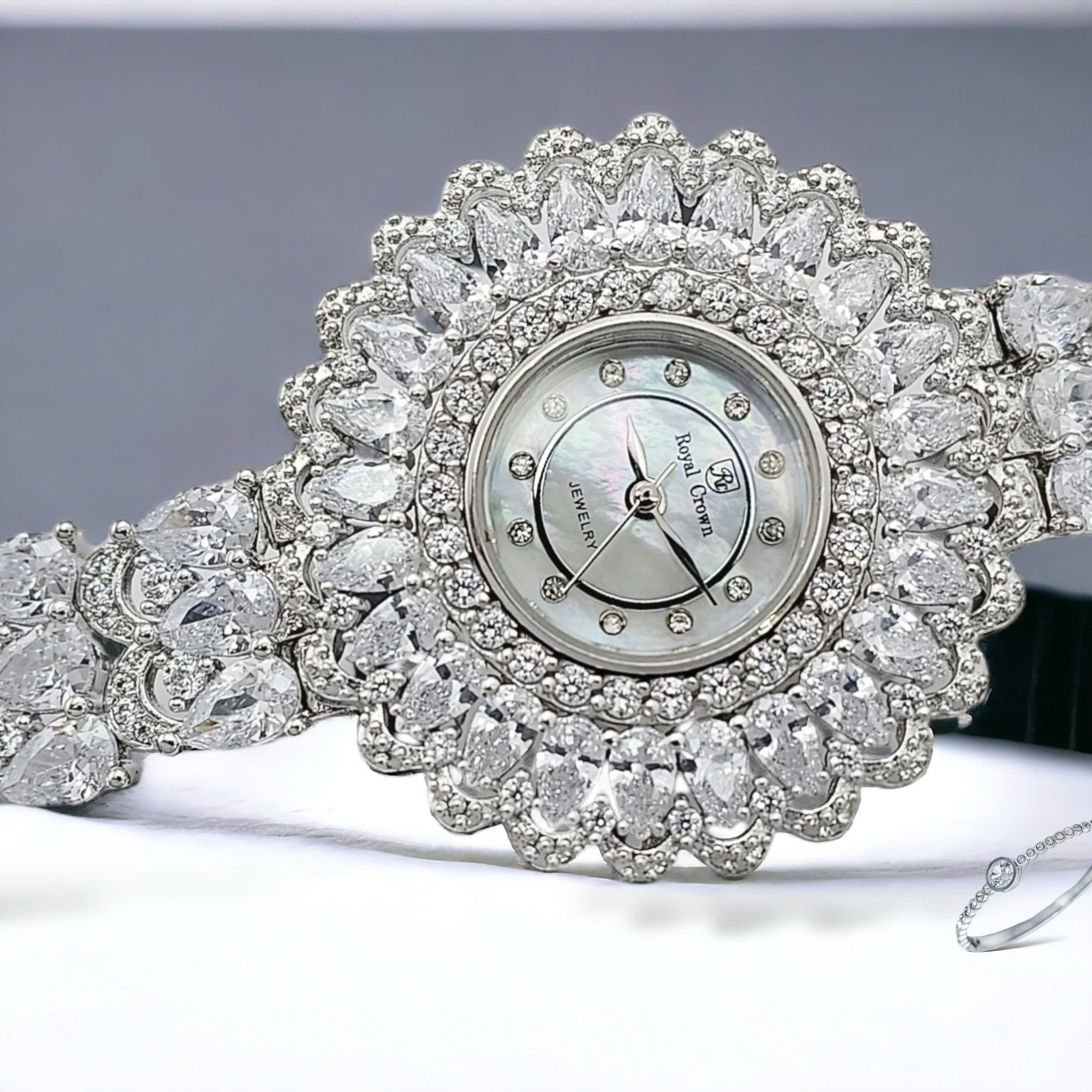 Royal crown quartz best sale