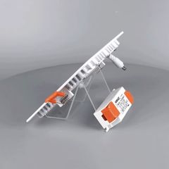 Đèn Panel âm trần vuông, chất lượng, 9wat/135 Roboled