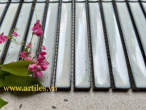  Gạch mosaic que trắng hạt mè lõm bề mặt 