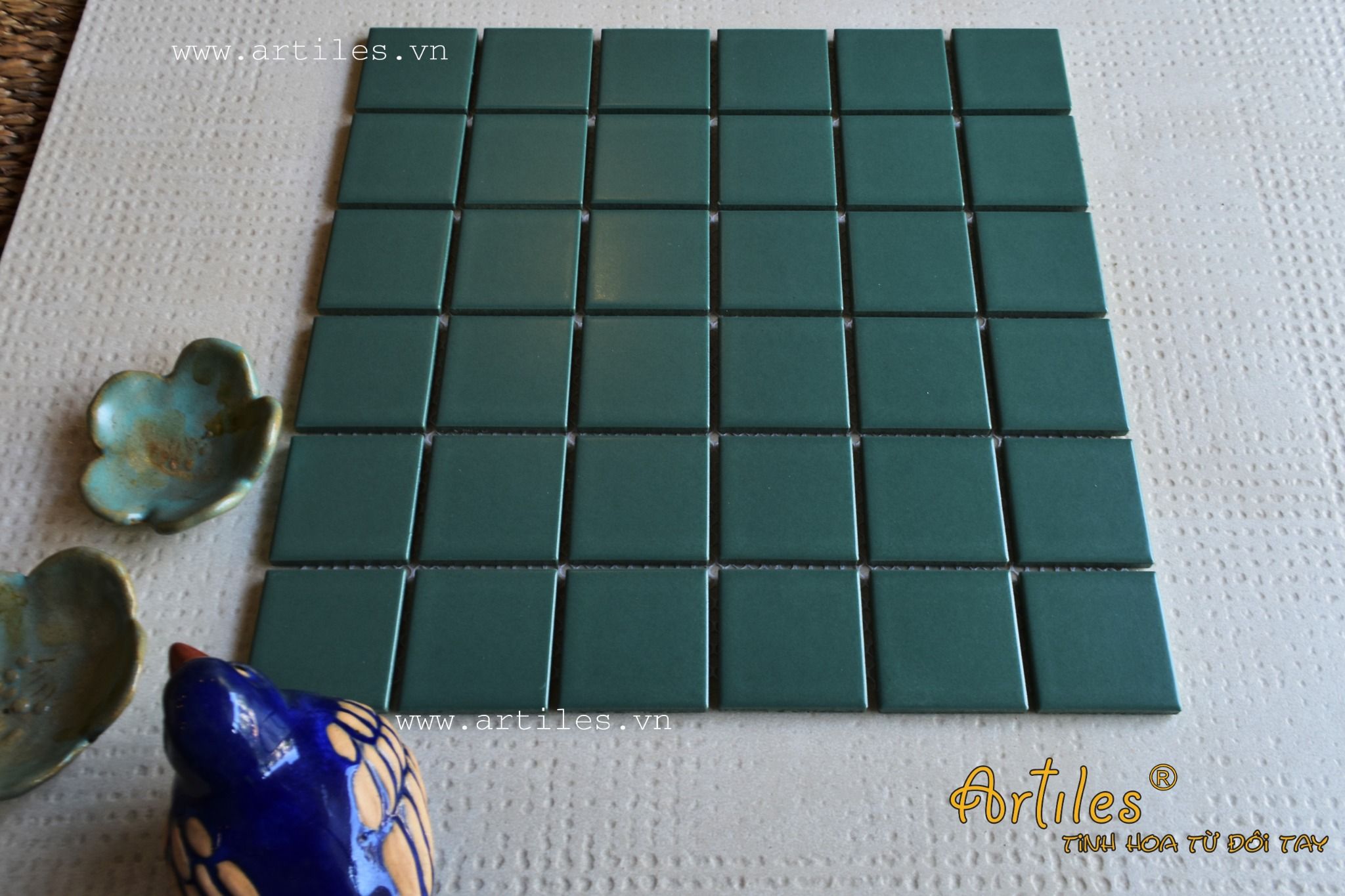 Gạch mosaic xanh lá đậm ArtM555