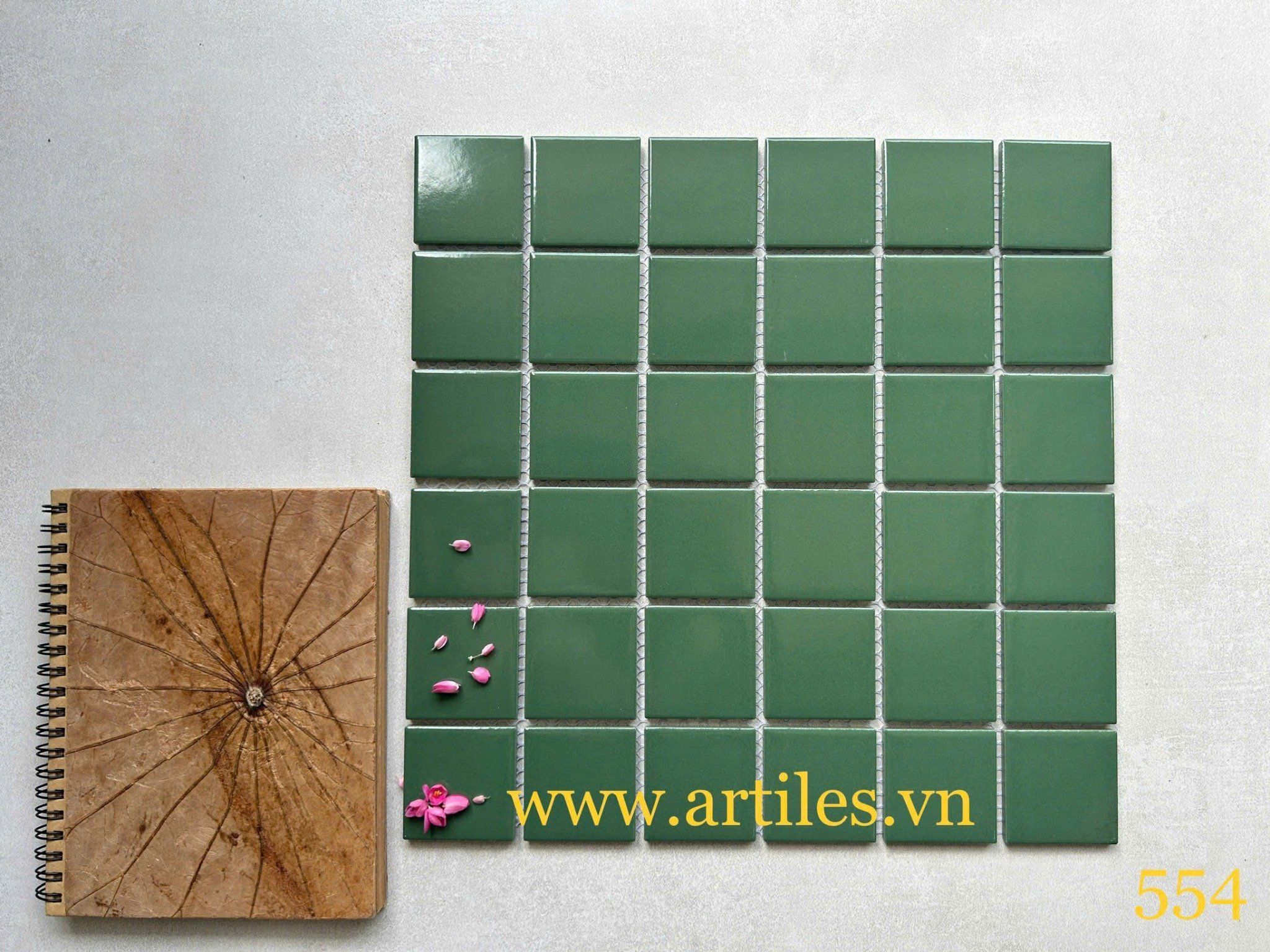 Gạch mosaic màu xanh lá đậm bóng ArtG554