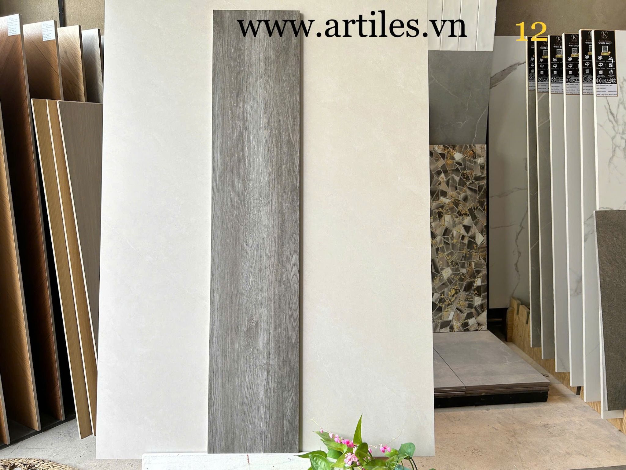 Gạch giả gỗ màu xám đen 20x100cm ArtM12