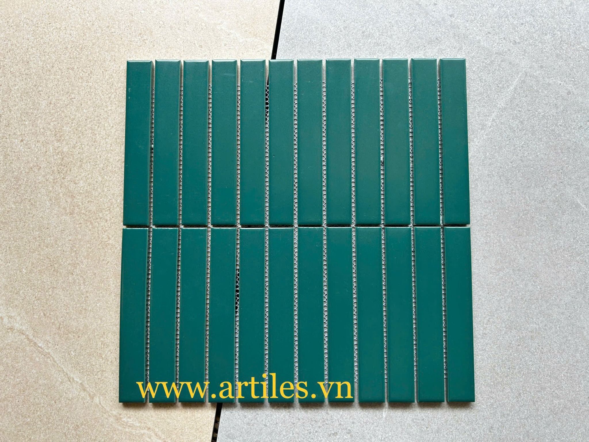 Gạch mosaic que xanh đậm