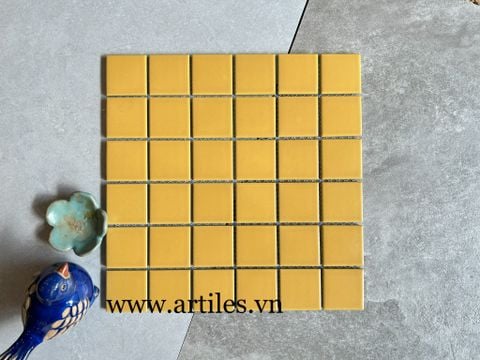  Gạch mosaic vuông màu vàng mờ 