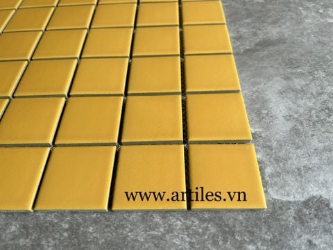  Gạch mosaic vuông màu vàng mờ 