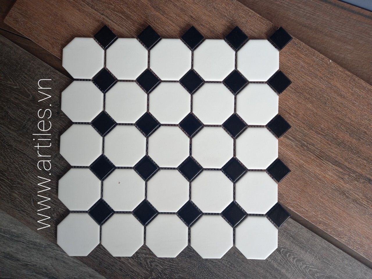 Gạch Mosaic Bát Giác Trắng Ô Nhỏ