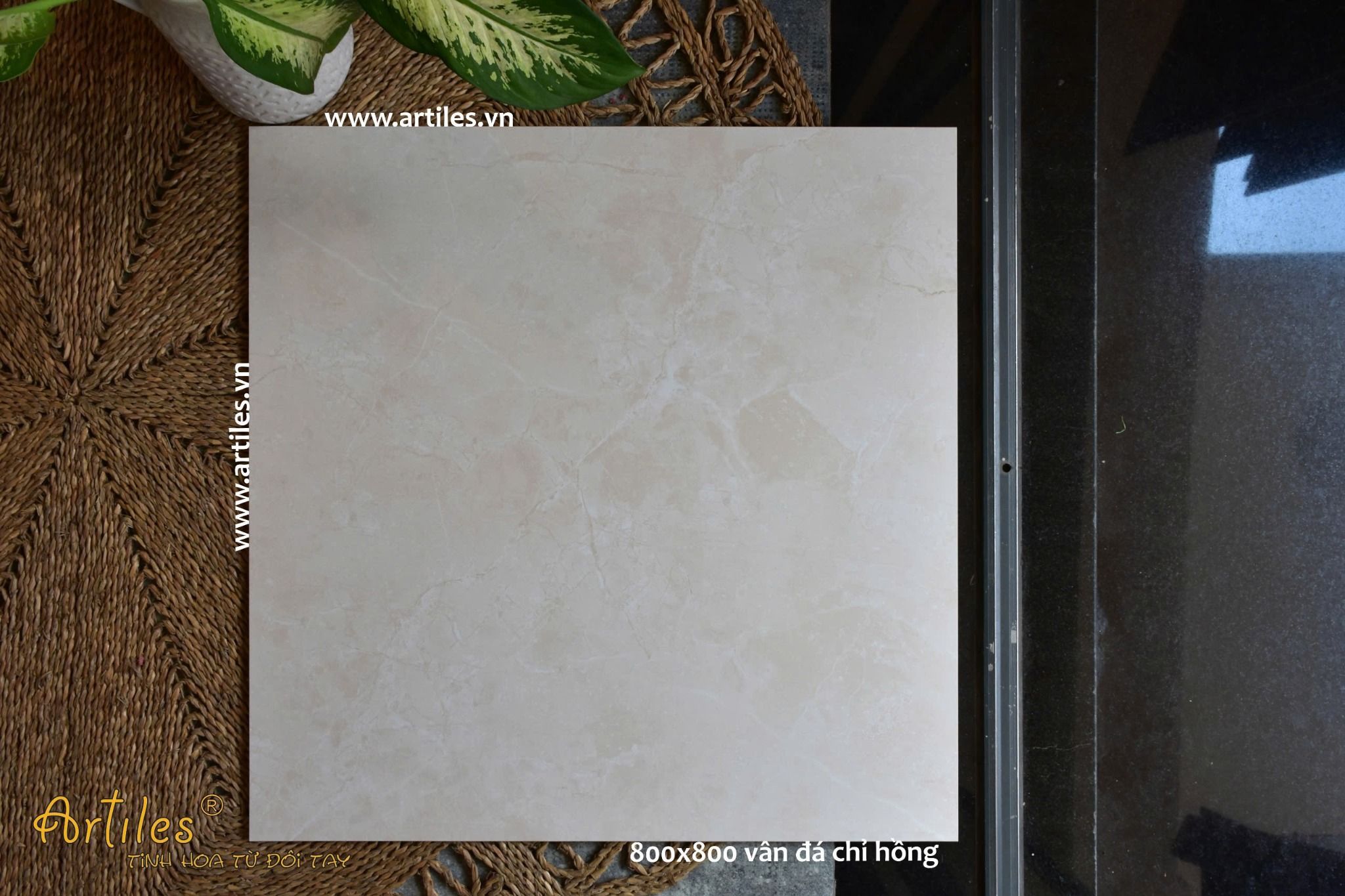 Gạch mờ 80x80cm vân đá beige