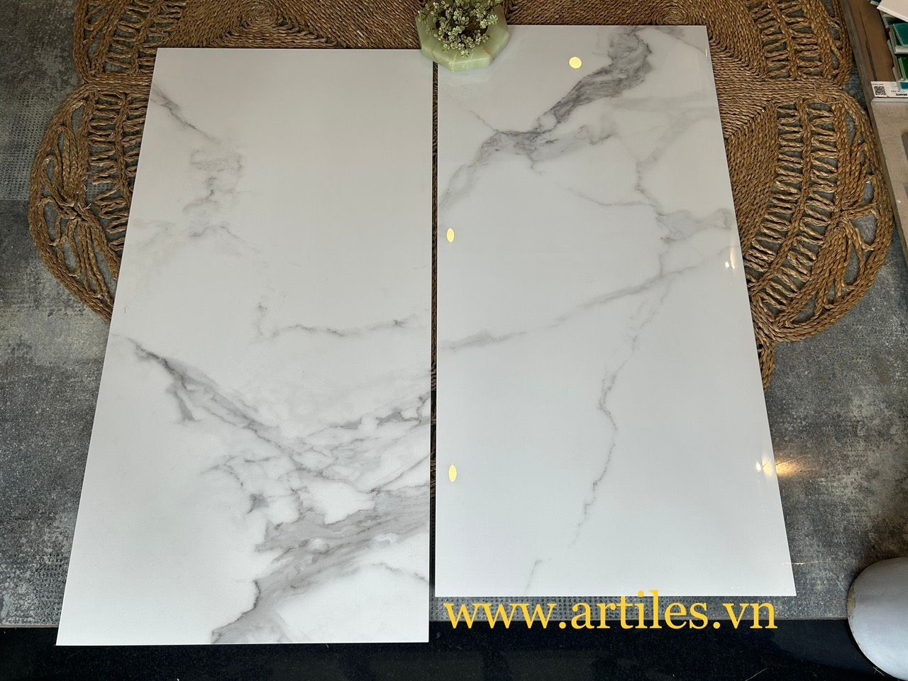 Gạch 60x120 nền trắng vân Marble