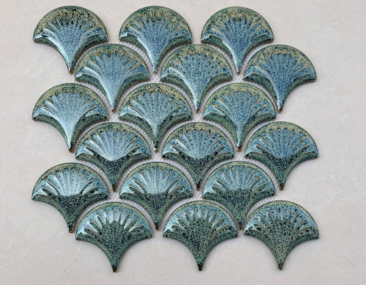 Gạch mosaic vảy cá - vỏ sò ArtM18