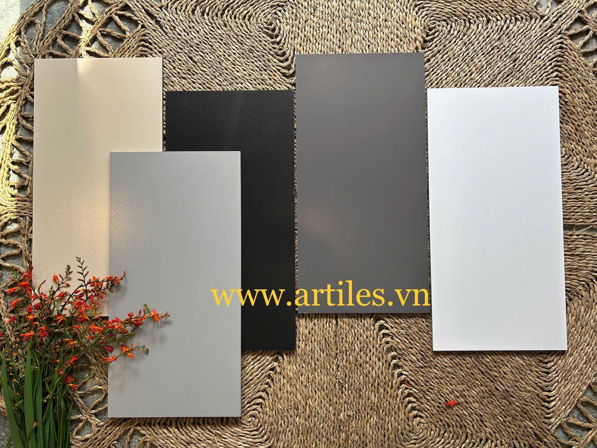 Gạch palette đơn sắc màu xám mờ