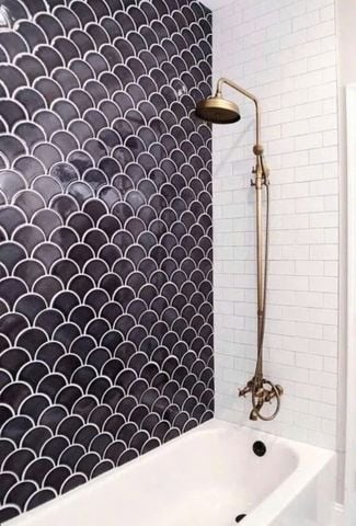  Gạch Mosaic Vảy Cá Đen Bóng ArtM09 
