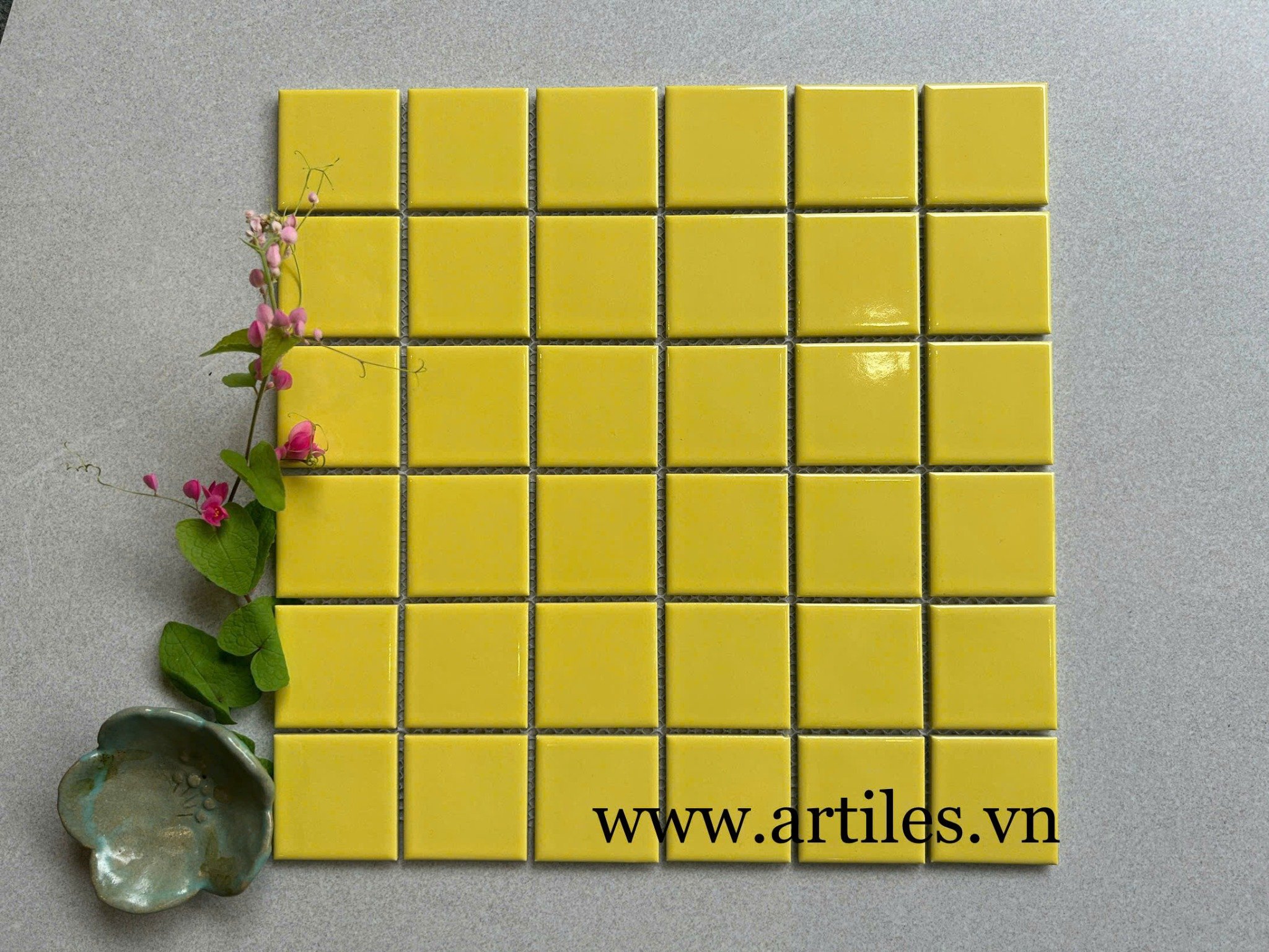 Gạch mosaic vàng chanh ( vàng tươi) bóng