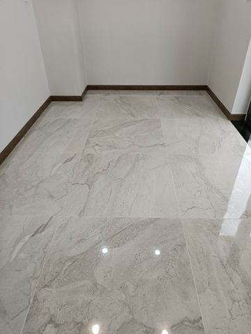  Gạch bóng kiếng vân đá Viglacera Eurotile 