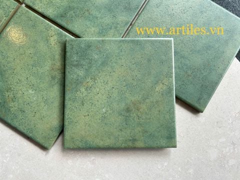  Gạch thẻ 150x150mm men mờ màu xanh lá 