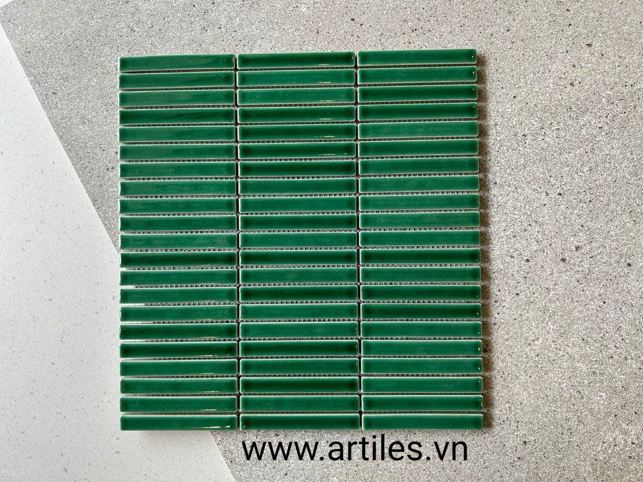 Gạch mosaic que 3 dãy màu xanh lá