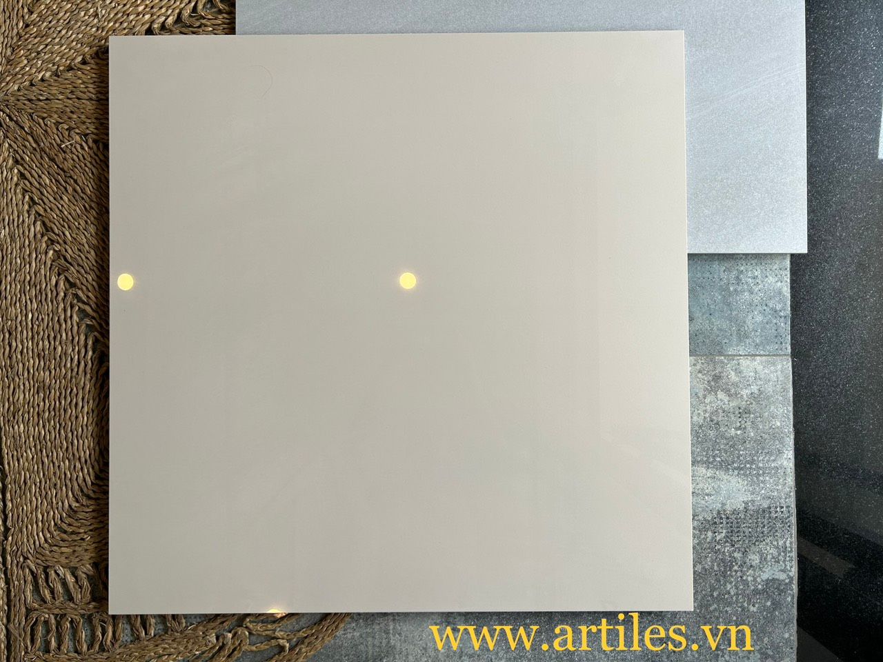 Gạch đá bóng kiếng lát nền 80x80