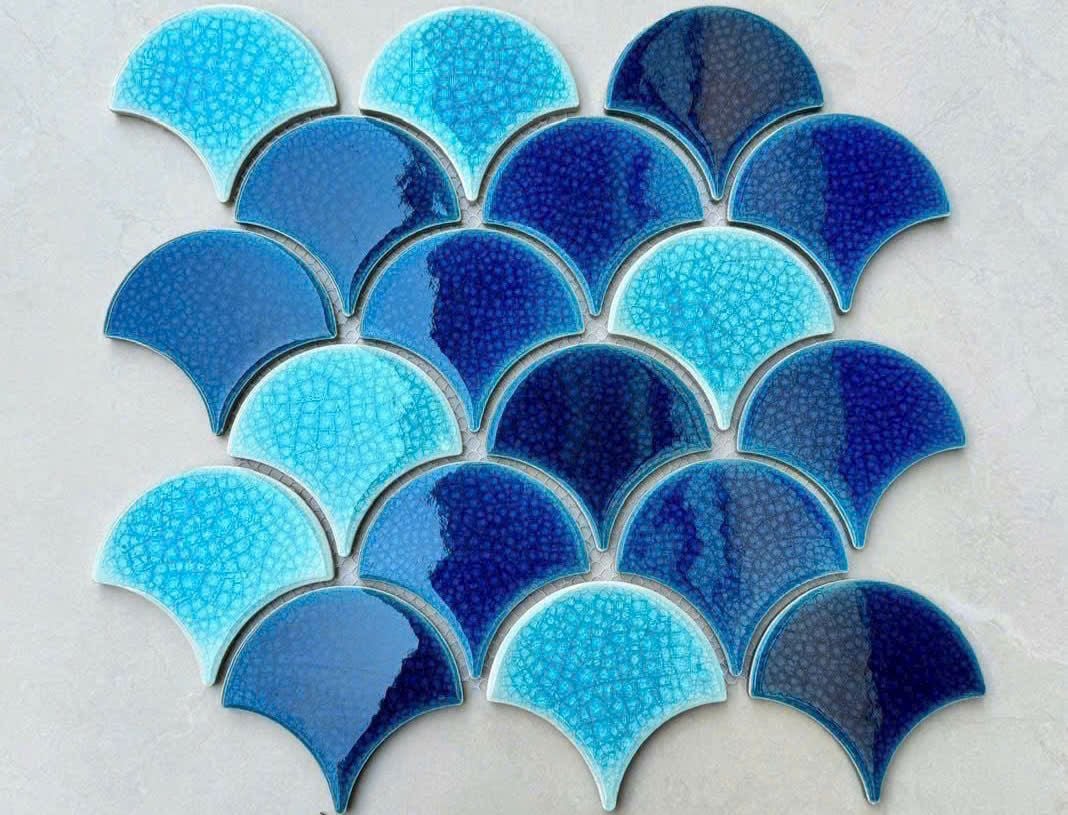 Gạch mosaic vảy cá men rạn mix màu xanh ArtM29