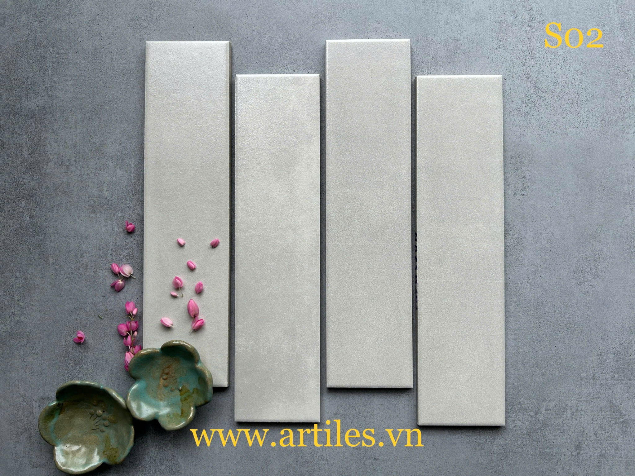 Gạch thẻ trắng mờ S02