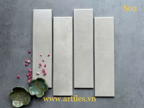 Gạch thẻ trắng mờ S02