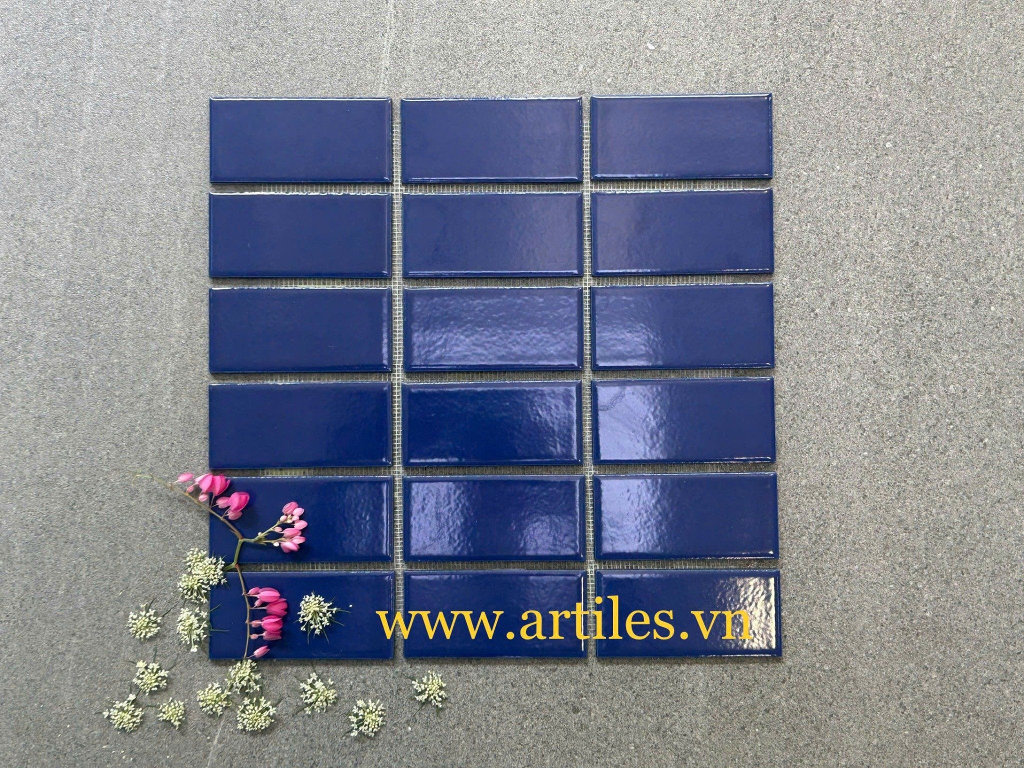 Mosaic chữ nhật màu xanh dương đậm 45x95mm