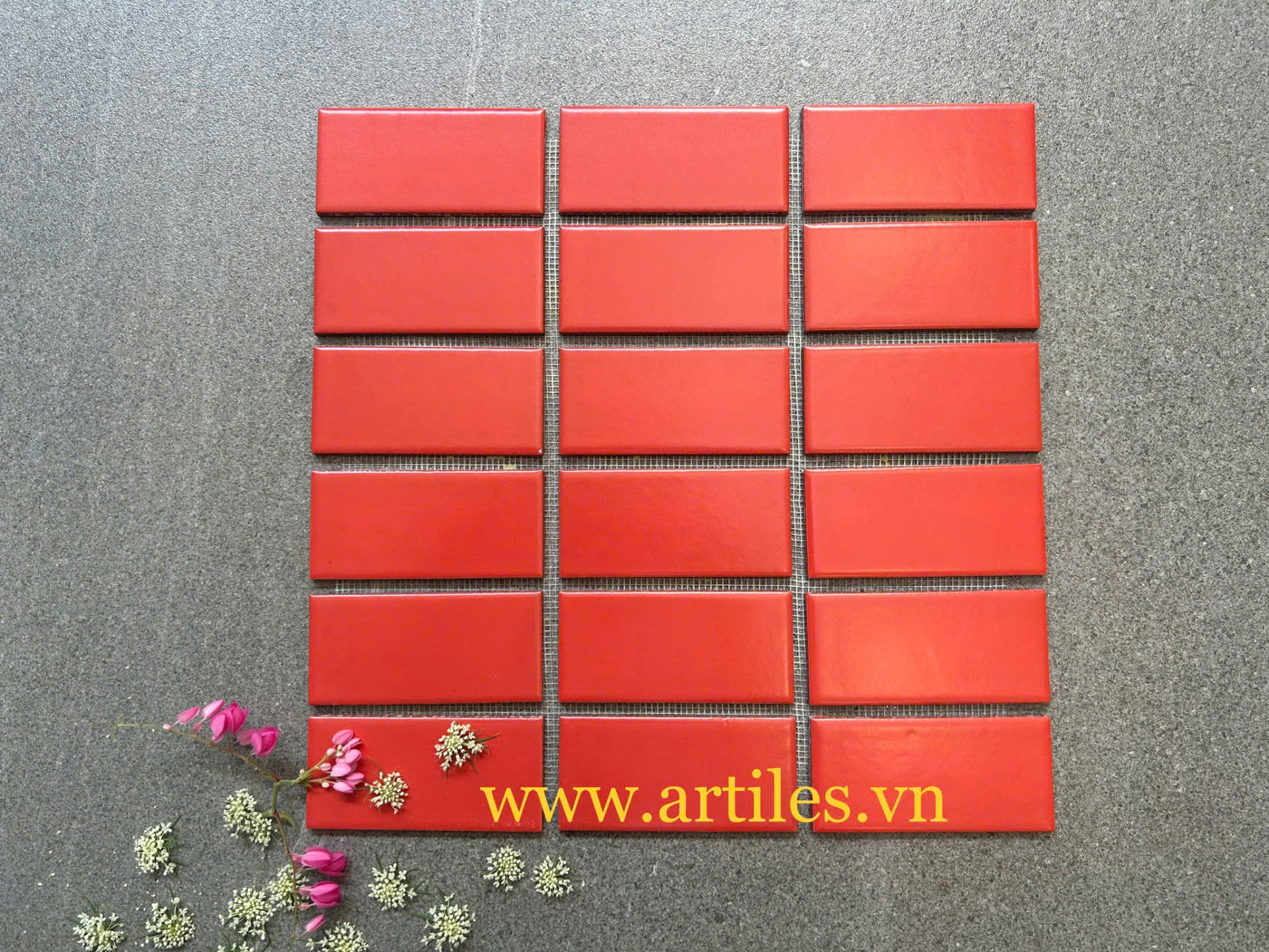 Mosaic chữ nhật màu đỏ 45x95mm – Artiles Tinh hoa từ đôi tay