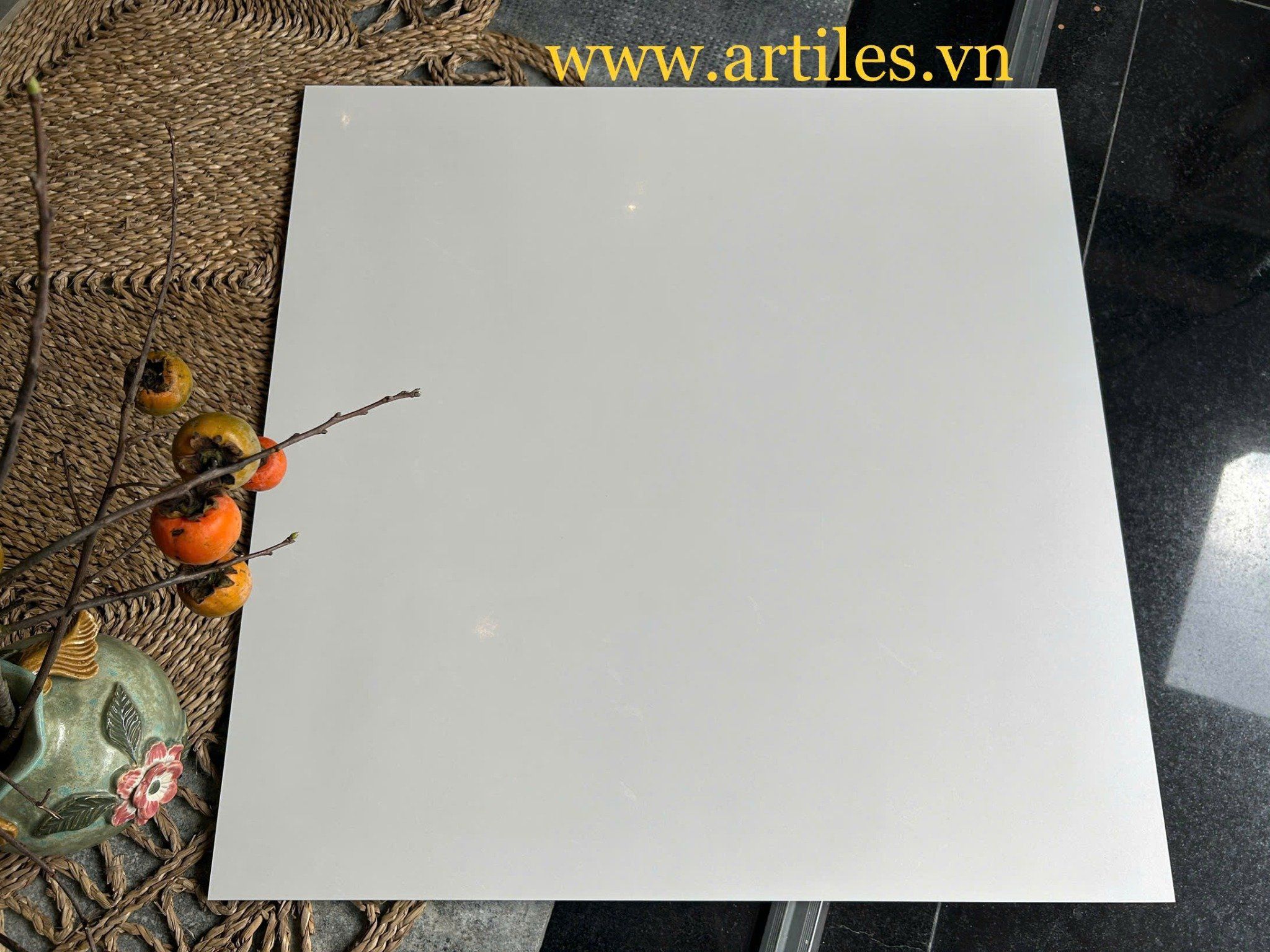 Gạch mờ mịn màu trắng kem ArtM711