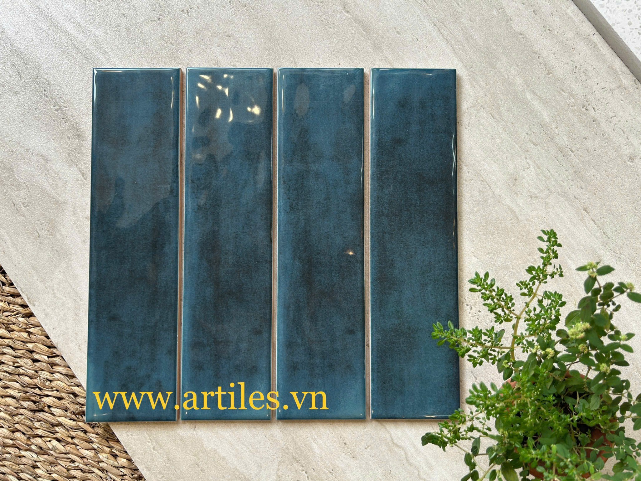 Gạch thẻ hiệu ứng bóng lượn màu xanh ArtP6