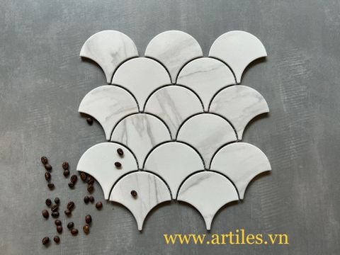  Gạch mosaic vảy cá carrara 