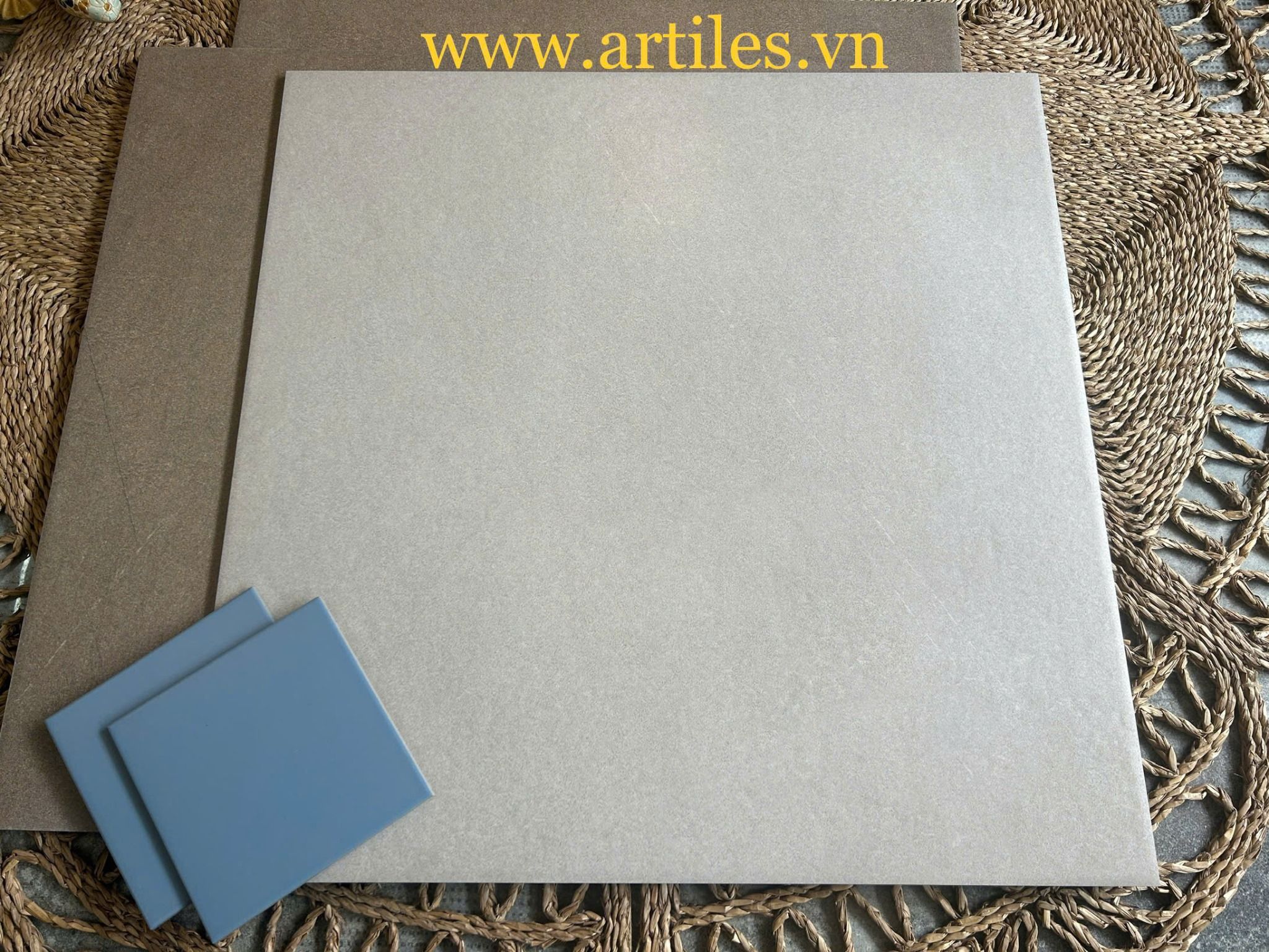 Đá mờ lát nền 80x80cm màu xám trắng