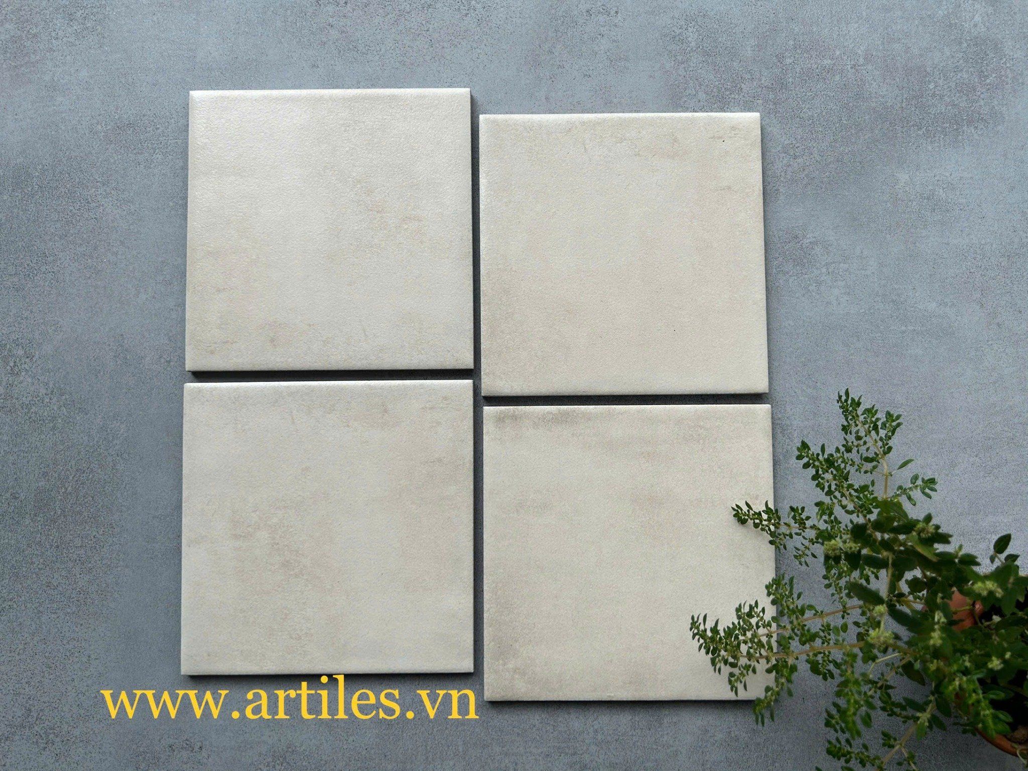 Gạch thẻ 150x150mm men mờ màu kem beige 01M