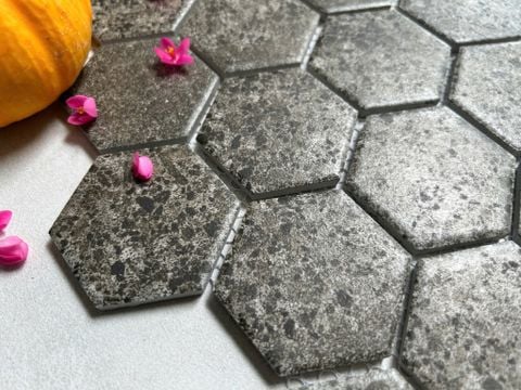  Mosaic lục giác hoa văn 