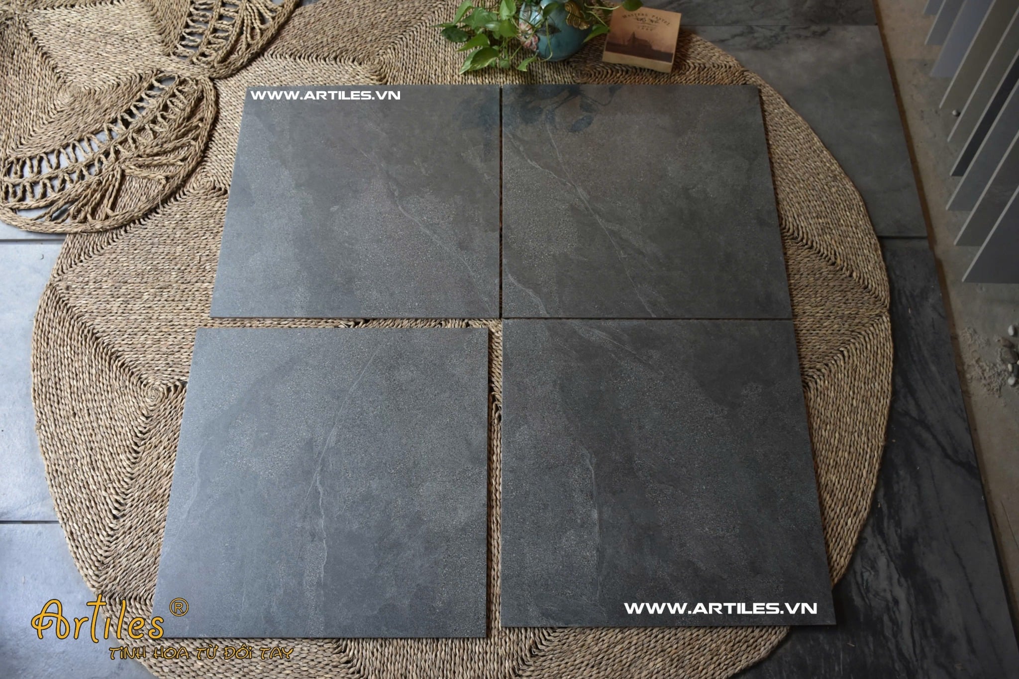 Gạch 60x60 màu xám đen mờ ArtSM08