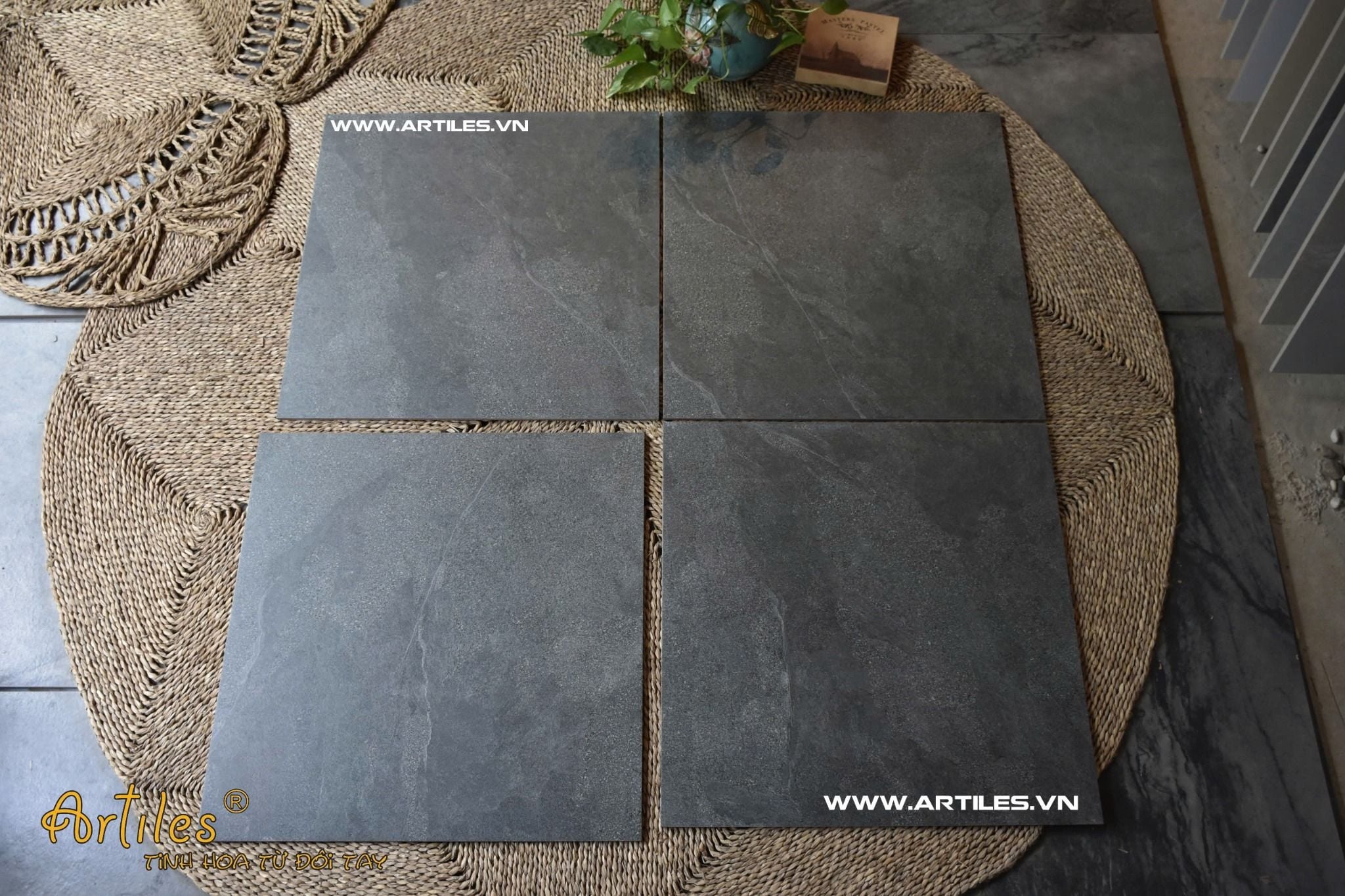 Gạch 60x60 màu xám đen mờ ArtSM08