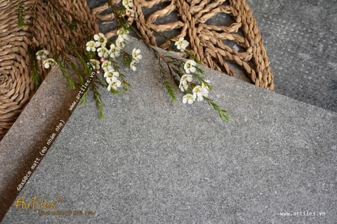  Gạch đá hạt nhỏ màu xám đậm ArtZ5-02 