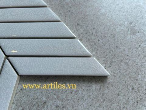  Gạch mosaic xương cá ( mũi tên) trắng bóng 