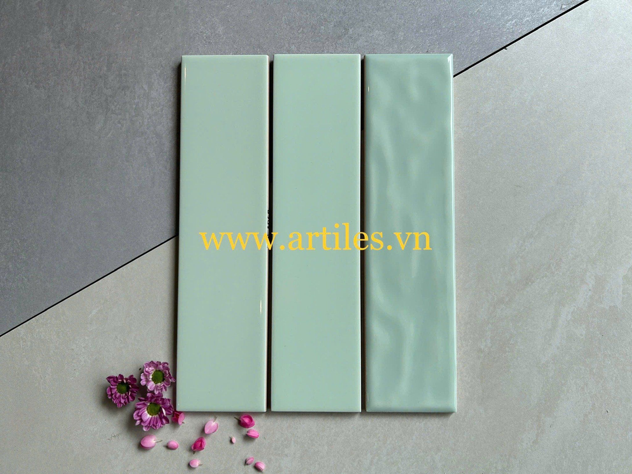 Gạch thẻ màu xanh mint 75x300mm