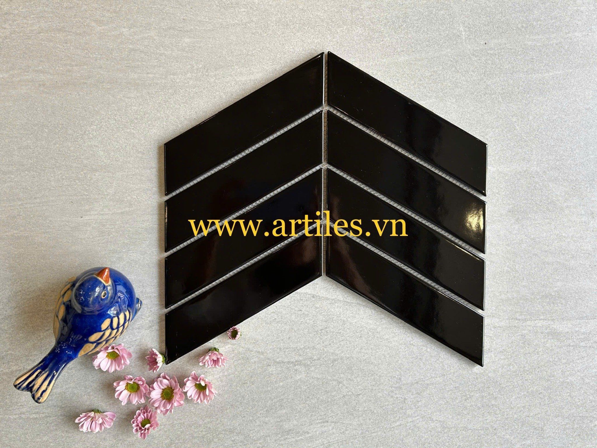 Gạch Mosaic Xương Cá ( mũi tên) màu đen bóng