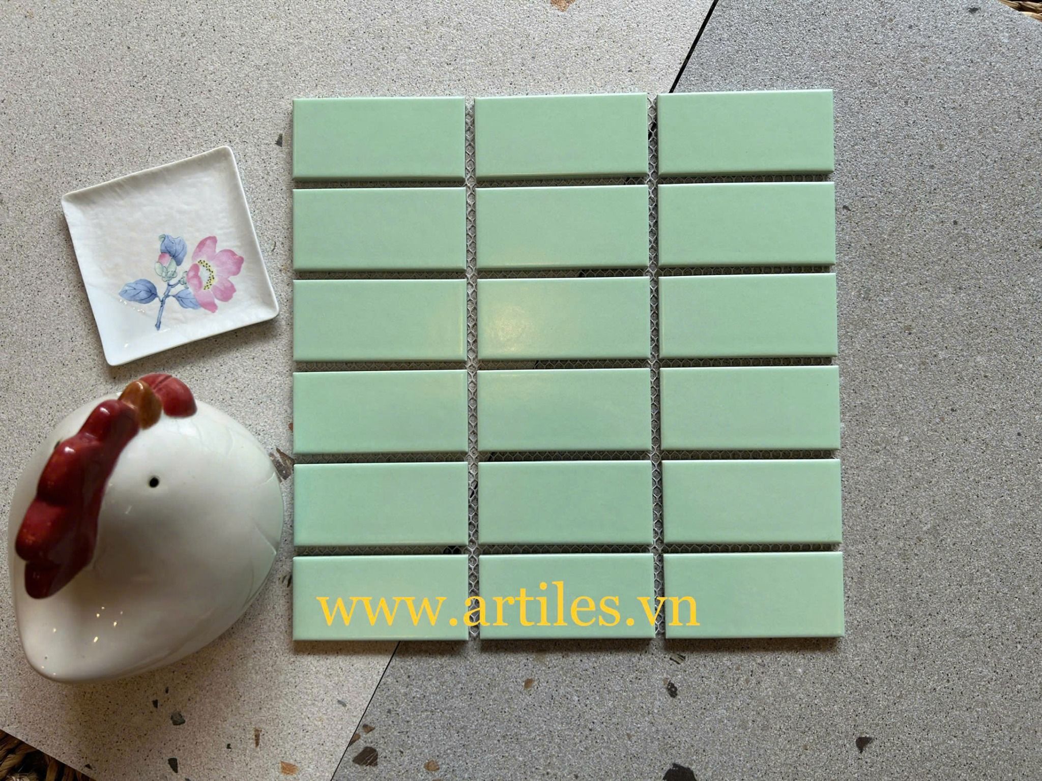 Mosaic hình chữ nhật màu xanh mint mờ 317