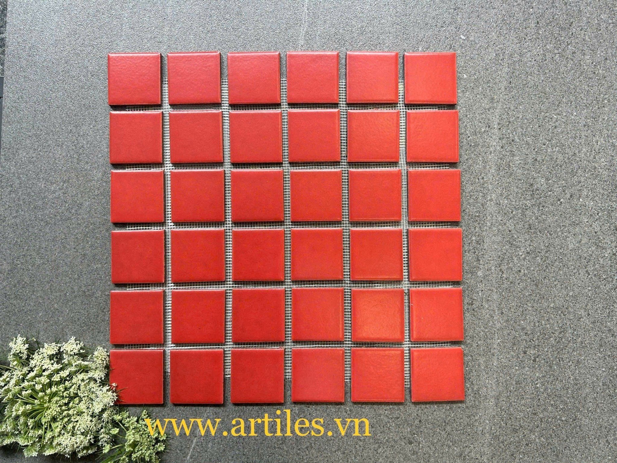Gạch mosaic màu đỏ mờ 45x45mm