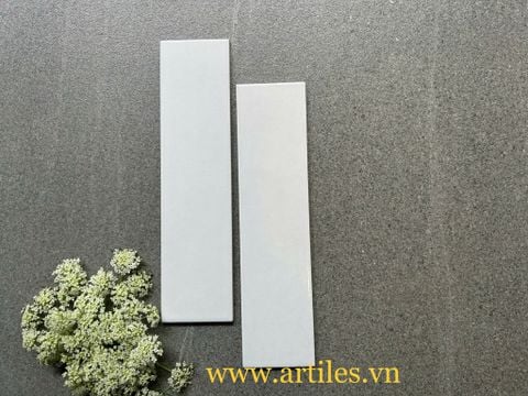  Gạch thẻ 60x240mm màu trắng bóng 
