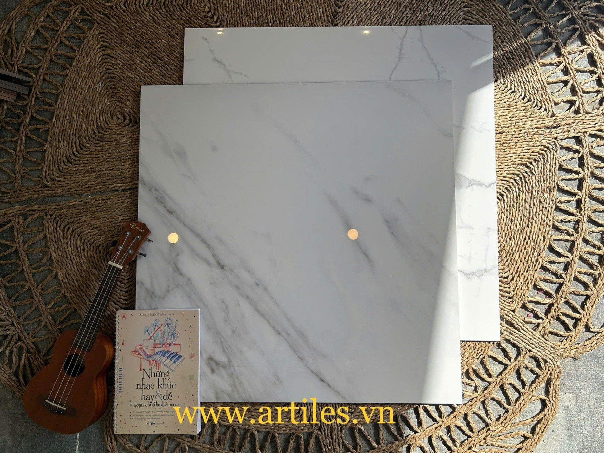 Gạch bóng kiếng lát nền vân Marble Art8817