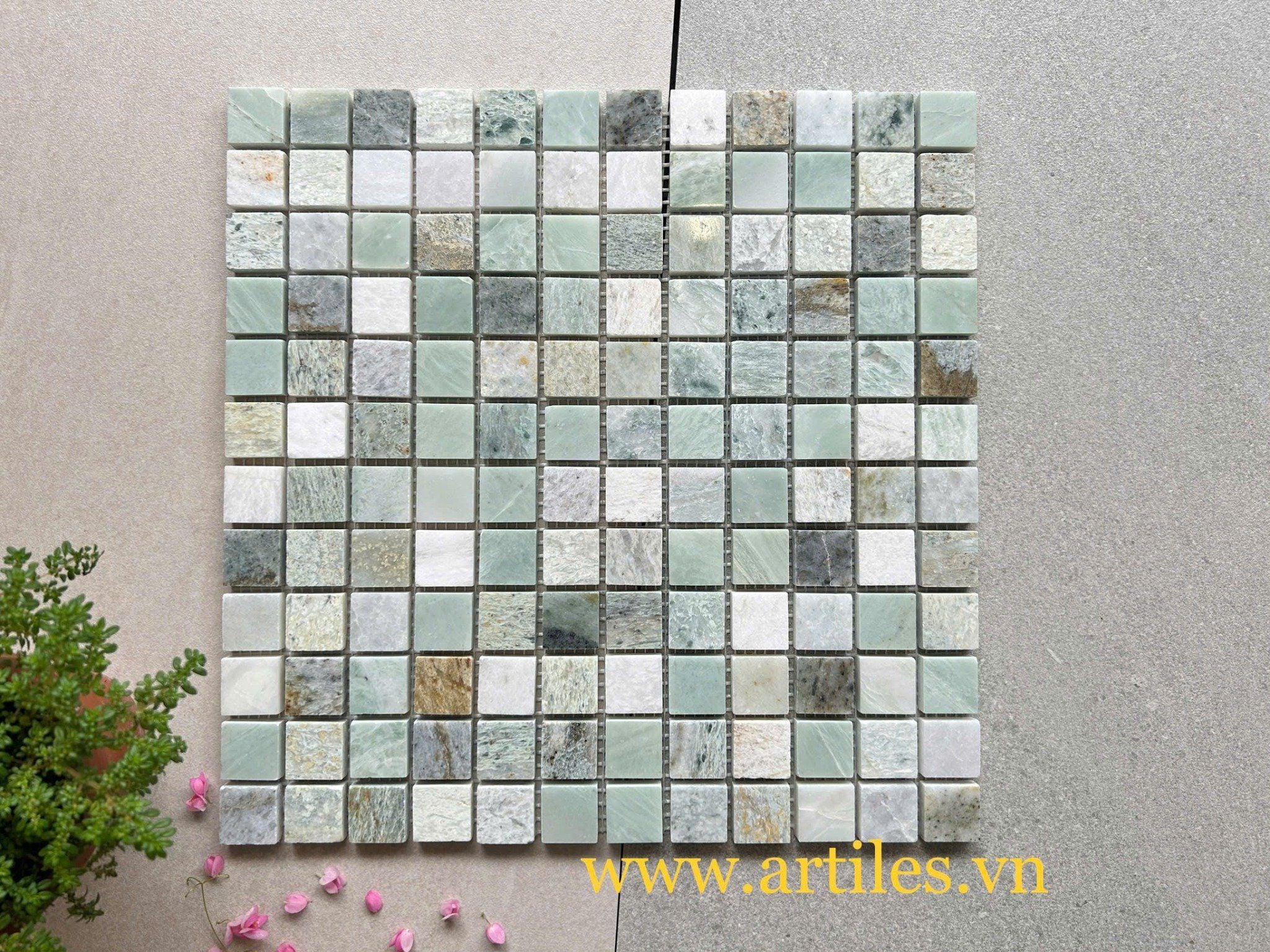 Mosaic đá ốp trang trí