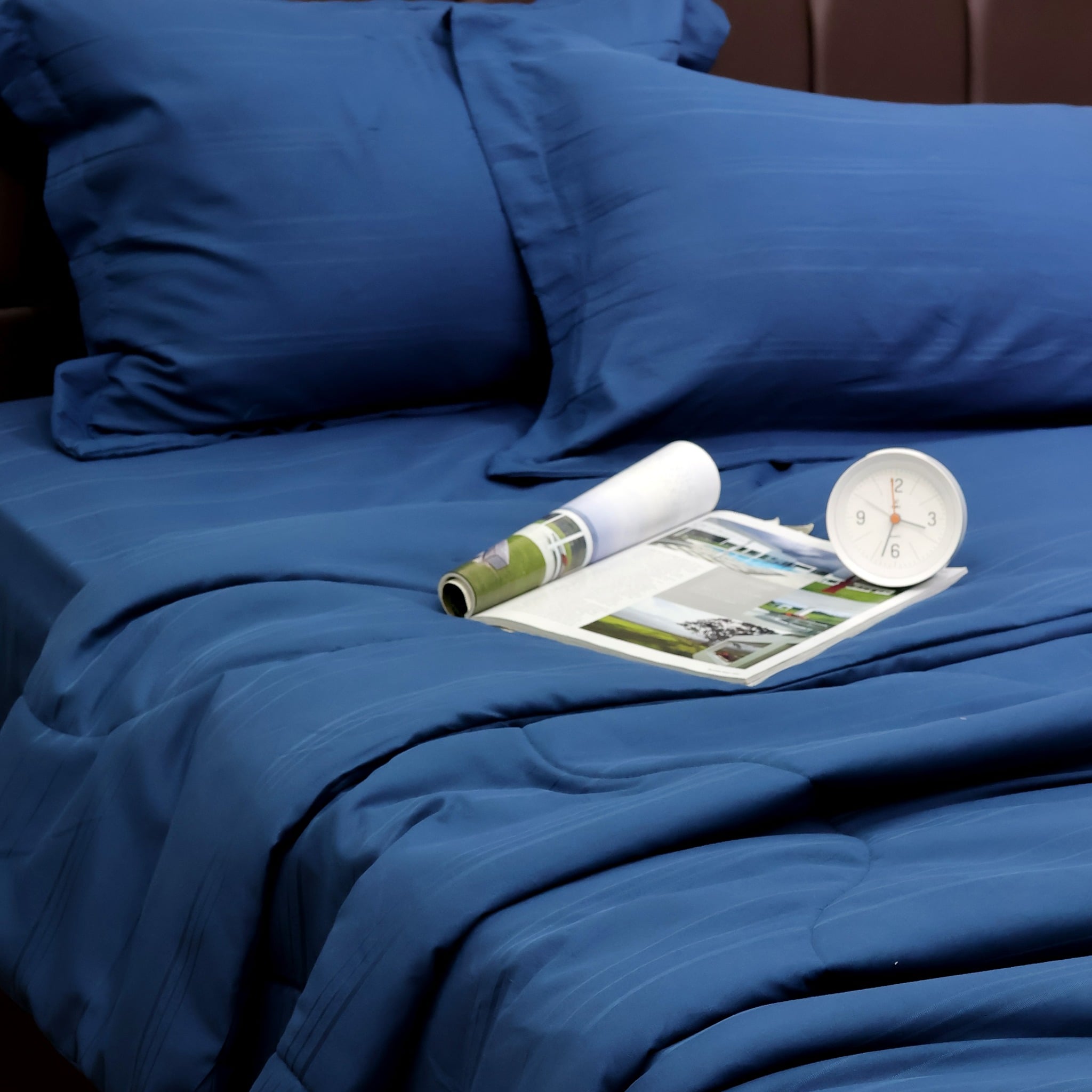 C190712 - Bộ chăn ga gối Microfiber NIN CLASSIC màu xanh Navy