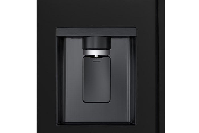 Tủ lạnh LG Inverter 617 lít Multi Door InstaView LFB61BLGAI